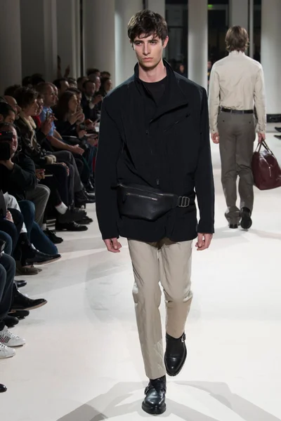 Look 33
